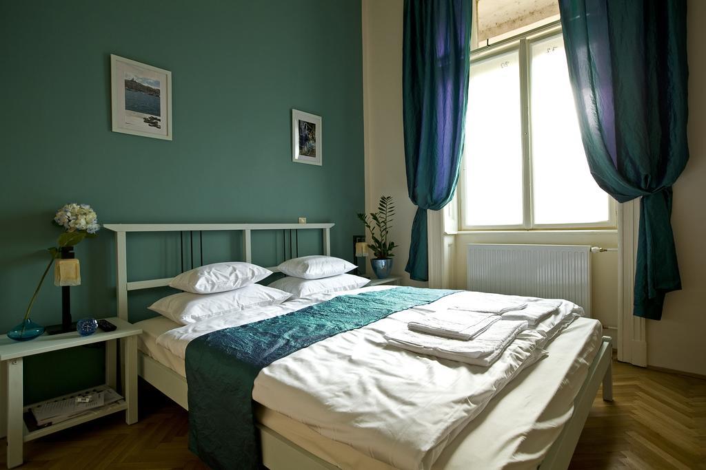 Budapest Rooms Bed And Breakfast Chambre photo